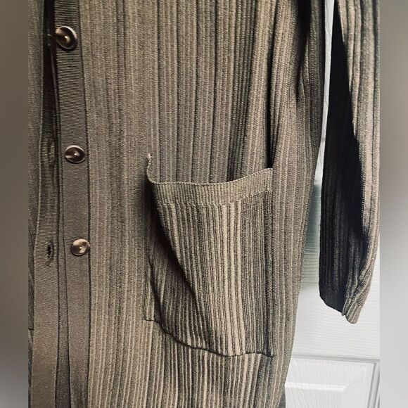 Ladies Chico, open front cardigan with pockets, color, olive green, size 1 - Picture 5 of 5